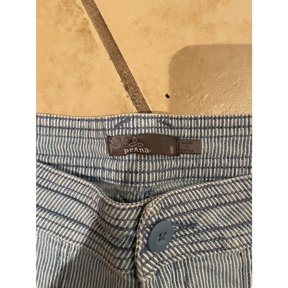 Prana Kara Shorts Blue White Ticking Stripe Stretch Denim Hiking Outdoor Size 8 - Picture 3 of 4